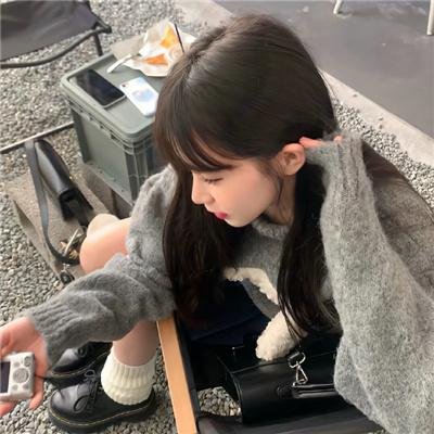 美女蛇岛求生